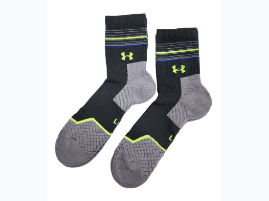 Junior Boy's 2 Pack Under Armor Athletic Socks - Size 9-11 - Colors Vary
