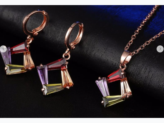 Women's Geometry Shaped Design Necklace And Earrings Set