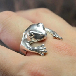 Unisex Retro Frog Open End Adjustable Ring - One Size