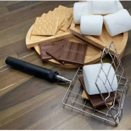 Extendable S'mores Maker