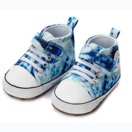 Baby Tie Dye Graphic Sneakers in Blue