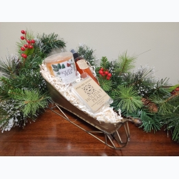 Artisan Home Holiday Pear Scented Gift Set in Antique Sleigh